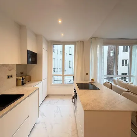 Διαμέρισμα Elegant 2 Bedrooms Parisian Flat & Chic In Neuilly-sur-Seine