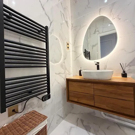 Elegant 2 Bedrooms Parisian Flat & Chic In * Нёйи-сюр-Сен