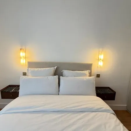 Elegant 2 Bedrooms Parisian Flat & Chic In * Neuilly-sur-Seine